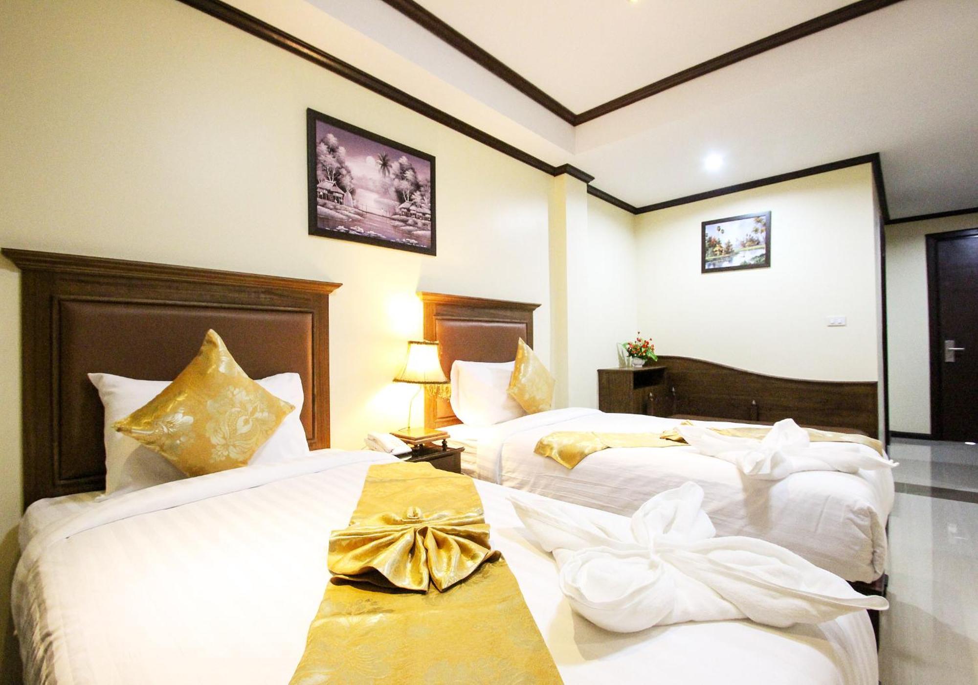 โรงแรม ไอ บูทีค ปลวกแดง ภายนอก รูปภาพ