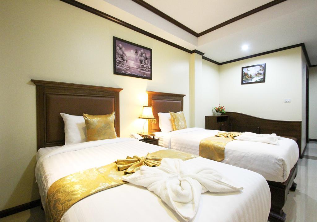 โรงแรม ไอ บูทีค ปลวกแดง ภายนอก รูปภาพ